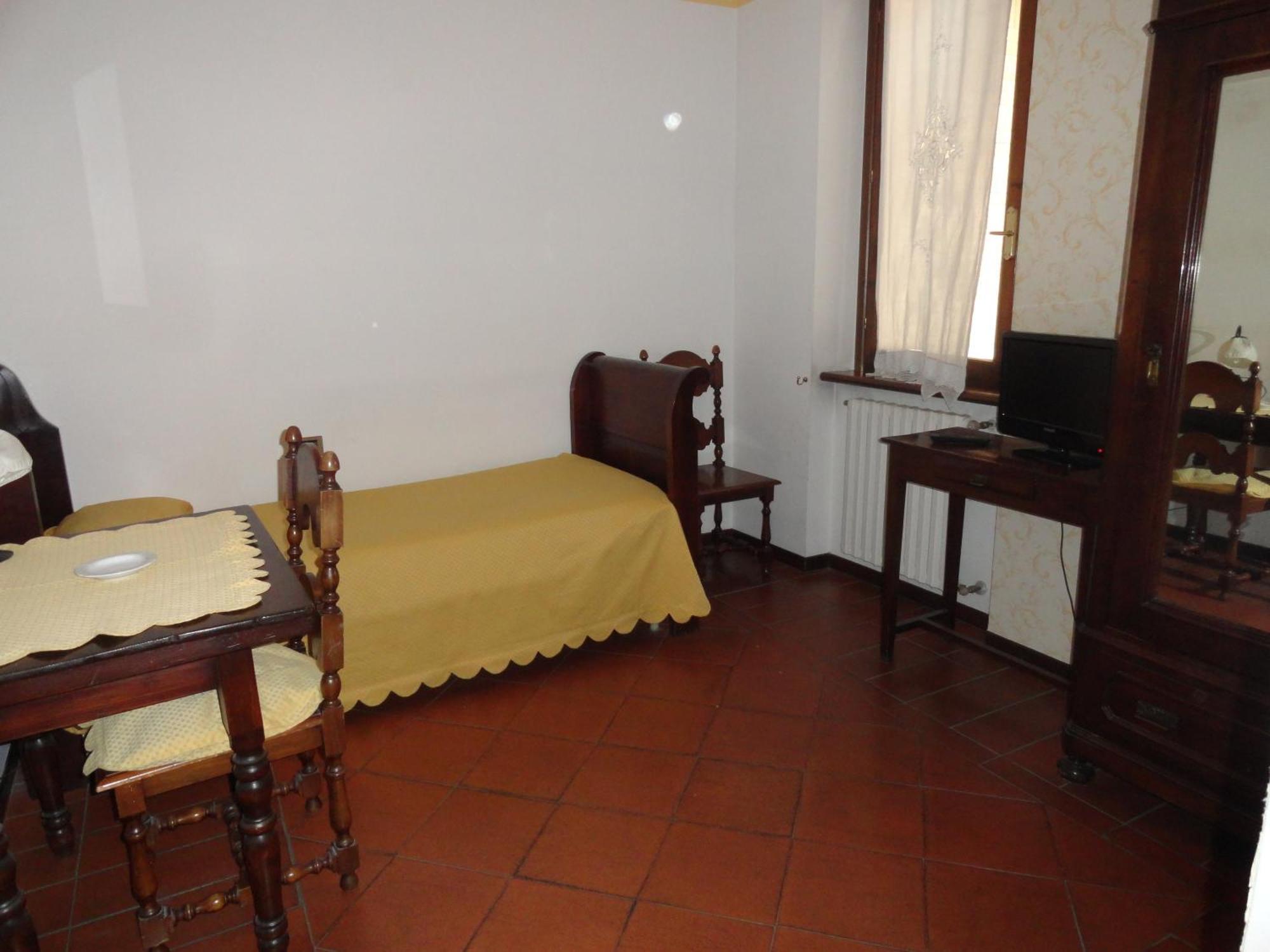 Albergo & Ristorante Selvatico Rivanazzano Terme Luaran gambar