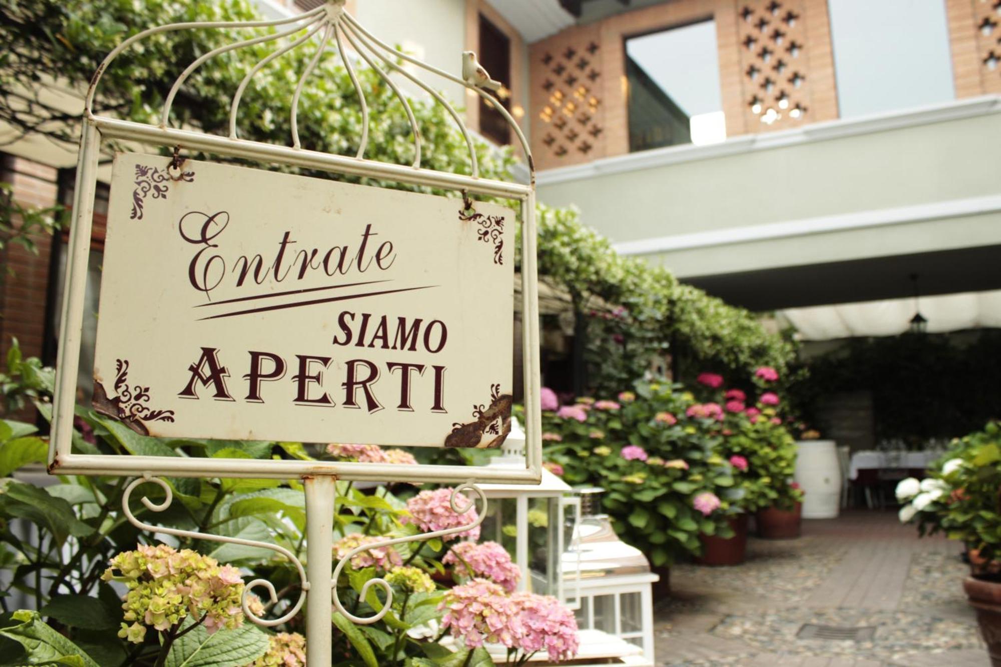 Albergo & Ristorante Selvatico Rivanazzano Terme Luaran gambar