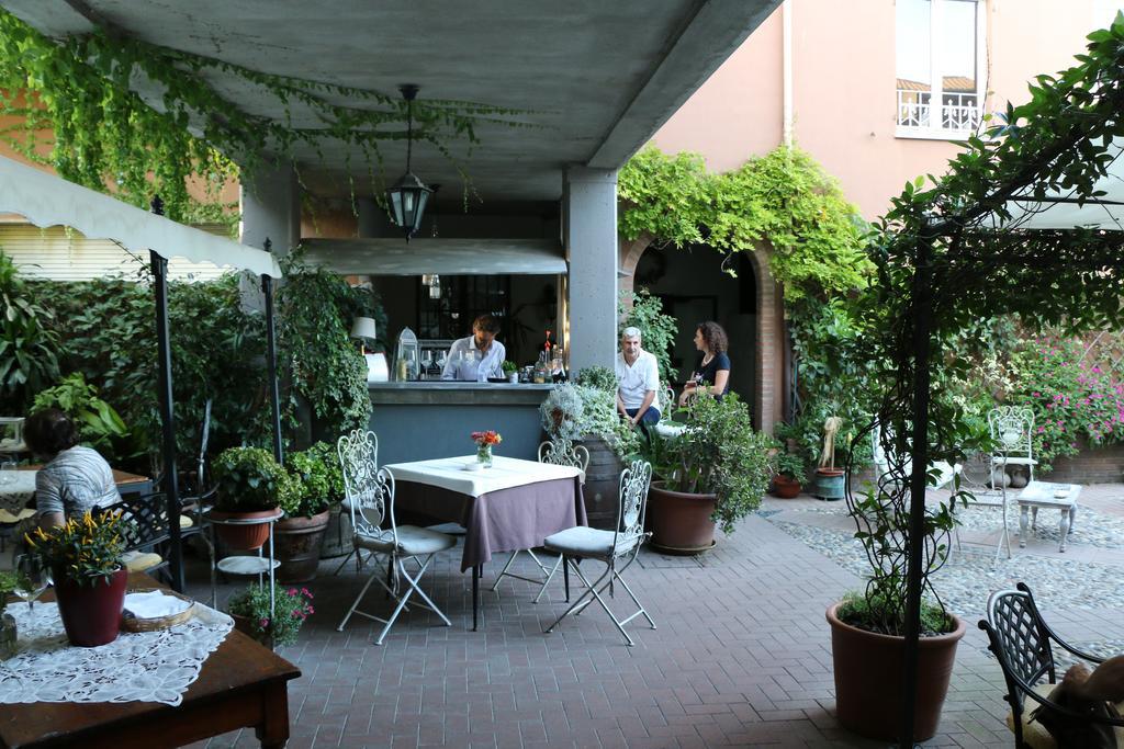 Albergo & Ristorante Selvatico Rivanazzano Terme Luaran gambar